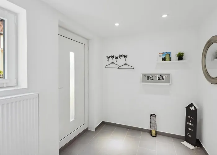 1 Bedroom Lovely In شقة Nieheim